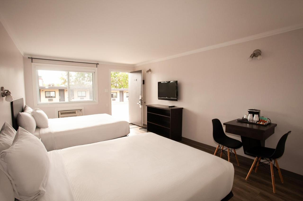 Motel Newstar 拉瓦尔 外观 照片